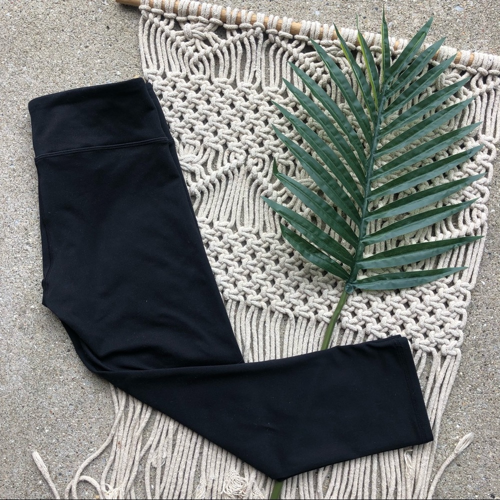Fabletics Cropped Black Leggings XS